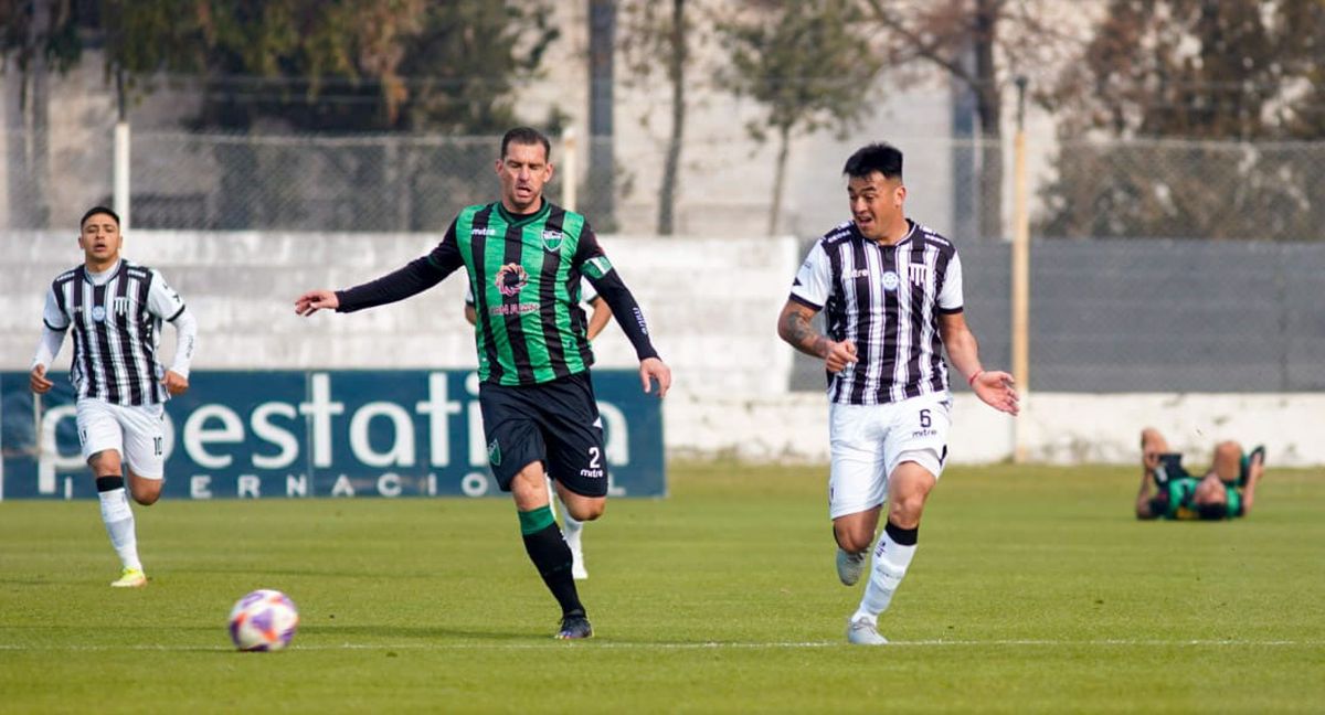 Maximiiano Padilla se ganó un lugar como titular en Gimnasia y Esgrima.