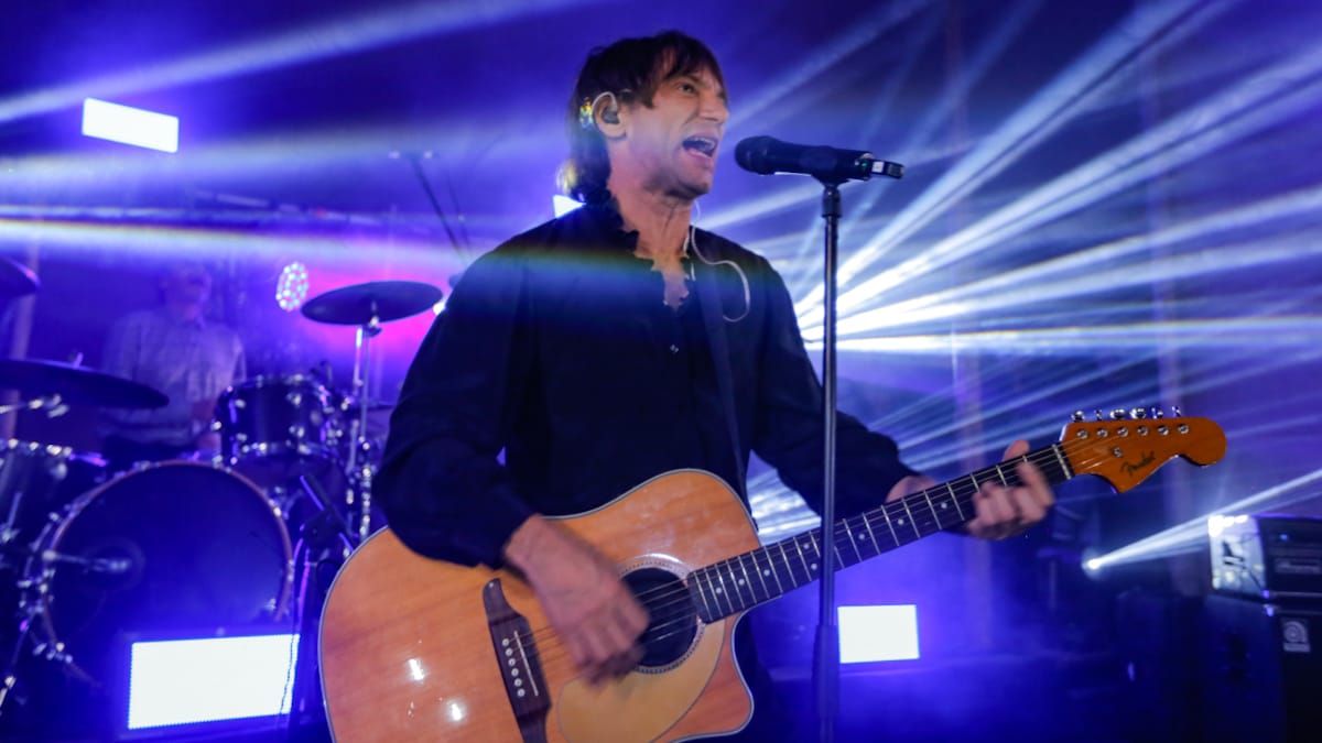 Turf tocó en vivo para el evento que reunió a alrededor de 600 personas. Turf tocó en vivo para el evento que reunió a alrededor de 600 personas.