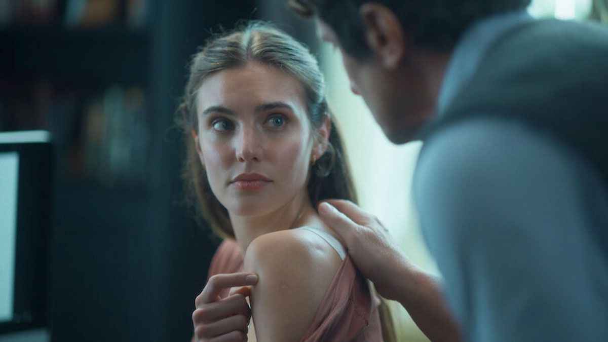 La actriz Macarena Achaga interpreta a Luciana Blanco en la película de Netflix.