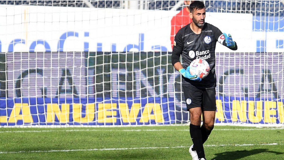 Sebastián Torrico fue la gran figura de San Lorenzo en el triunfo ante el Tomba.