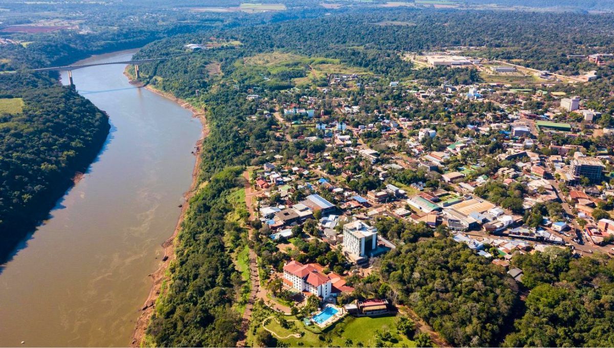 La ciudad de América del Sur que une tres países: se aprecia la frontera de varias naciones a la vez