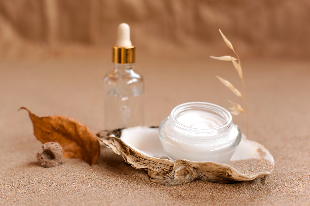 Las cremas, s&eacute;rums y vitaminas sirven para el cuidado de la piel.