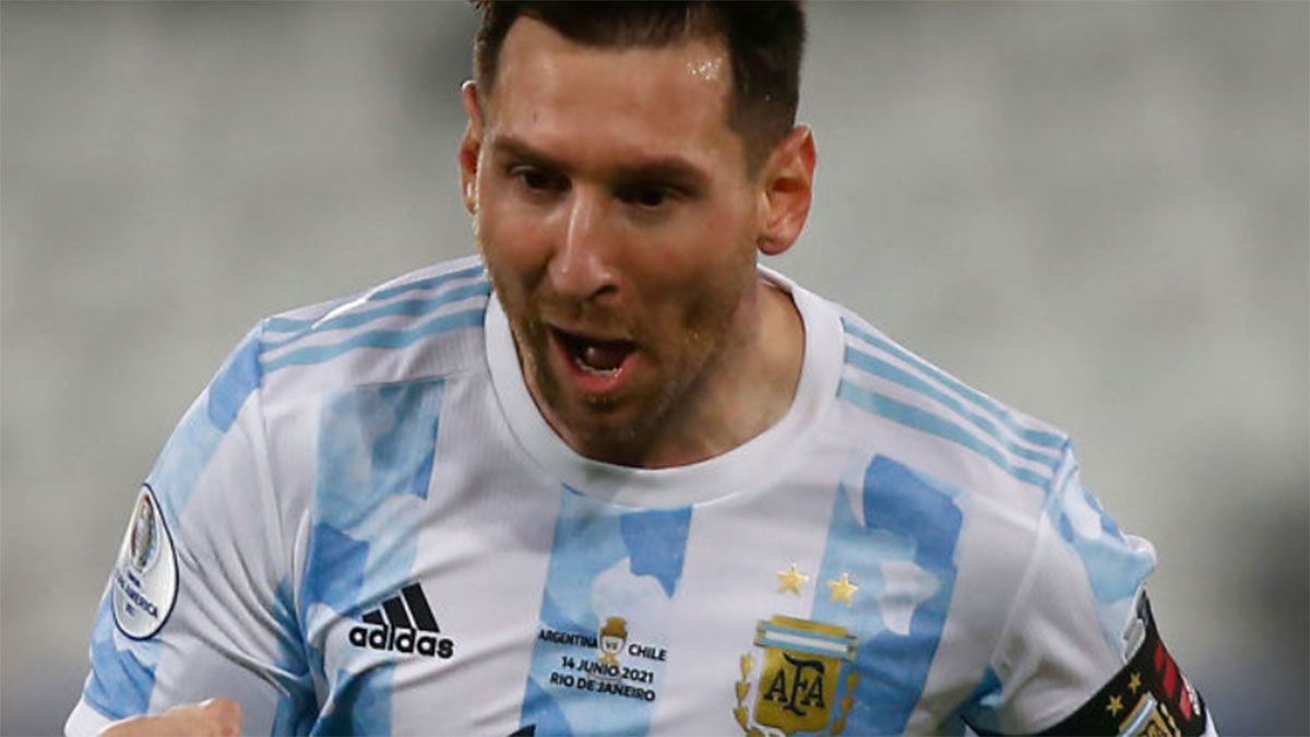 Messi y un caño celestial ante Paraguay