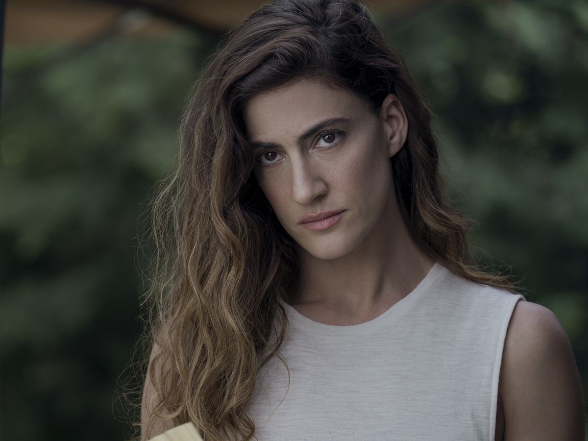 Rona-Lee Shimon es una de las protagonistas de la serie. Imagen: Prime Video.