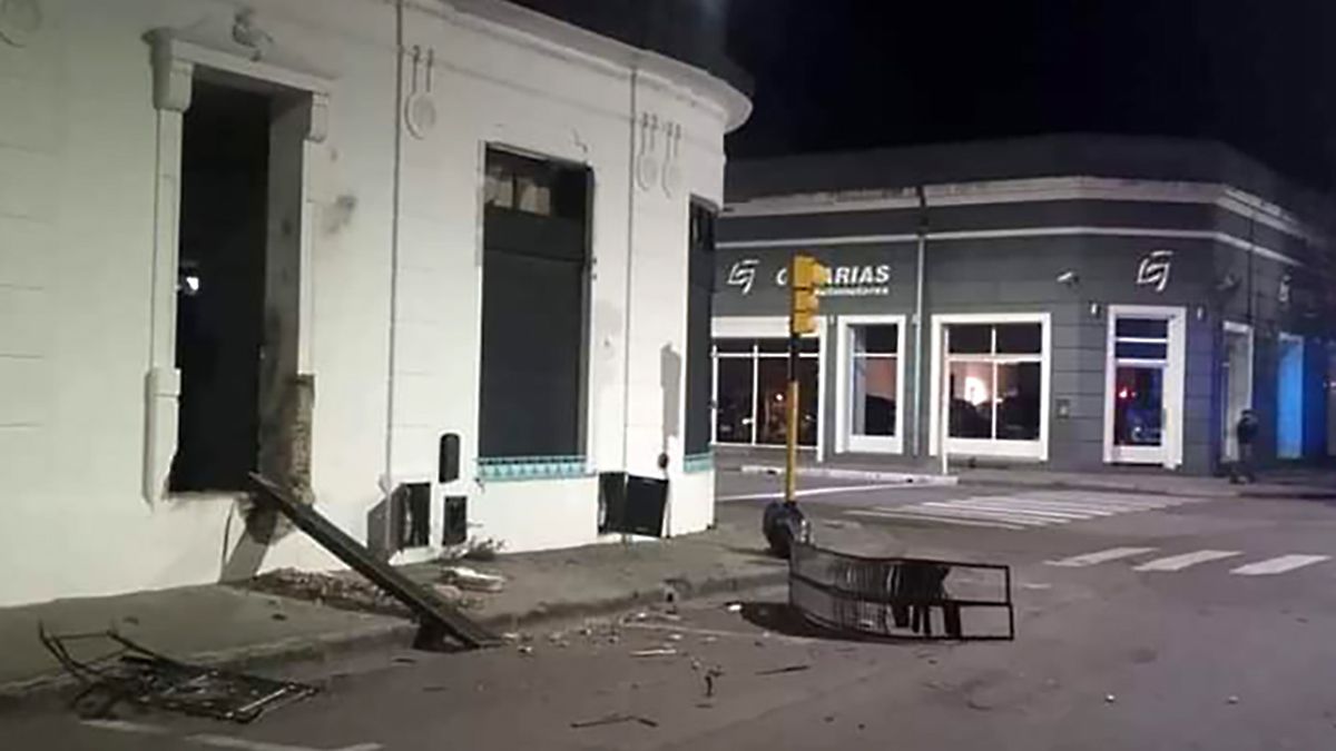 Kicillof opinó sobre el ataque al local del Frente de Todos.