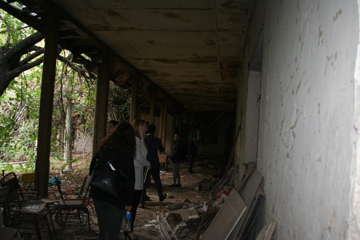 En el lugar se realizó una inspección ocular por parte de la Justicia Federal. El edificio ya mostraba un deterioro casi total. En el lugar se realizó una inspección ocular por parte de la Justicia Federal. El edificio ya mostraba un deterioro casi total.