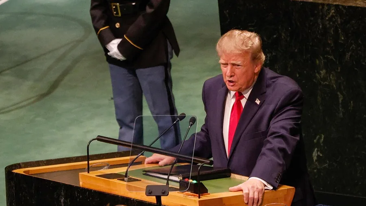 El presidente Donald Trump se opuso a regulaciones de la ONU sobre inteligencia artificial y otros temas. El presidente Donald Trump se opuso a regulaciones de la ONU sobre inteligencia artificial y otros temas.