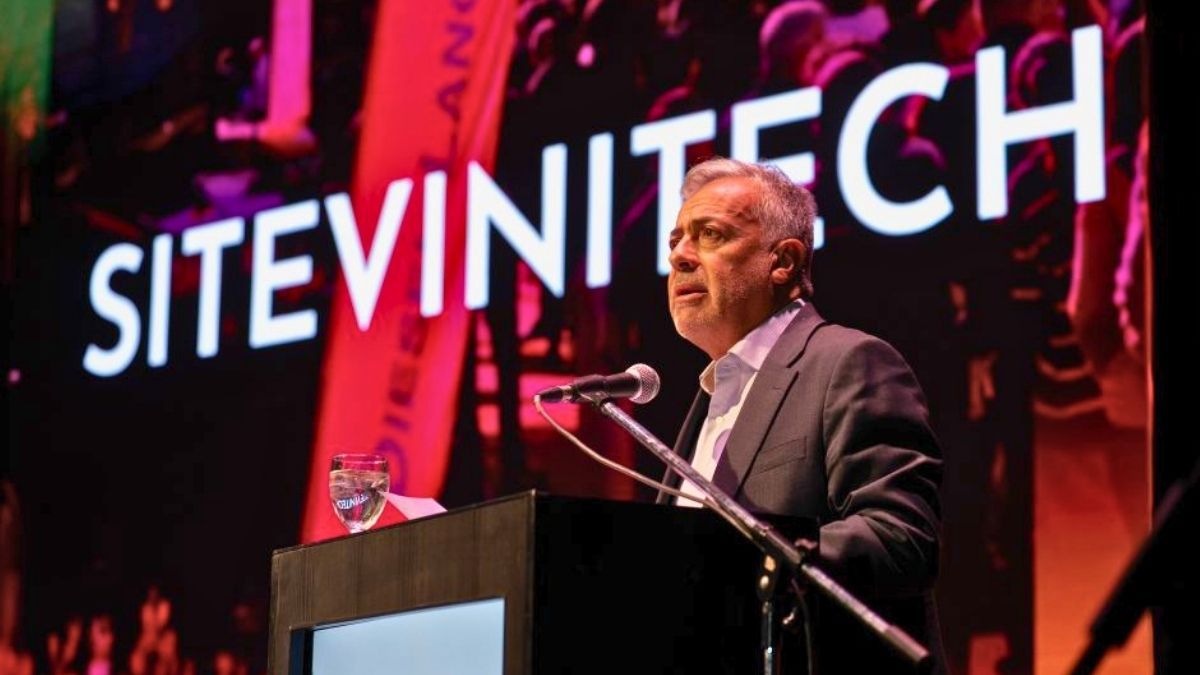Alfredo Cornejo participó este martes de la apertura de la Sitevinitech 2026.