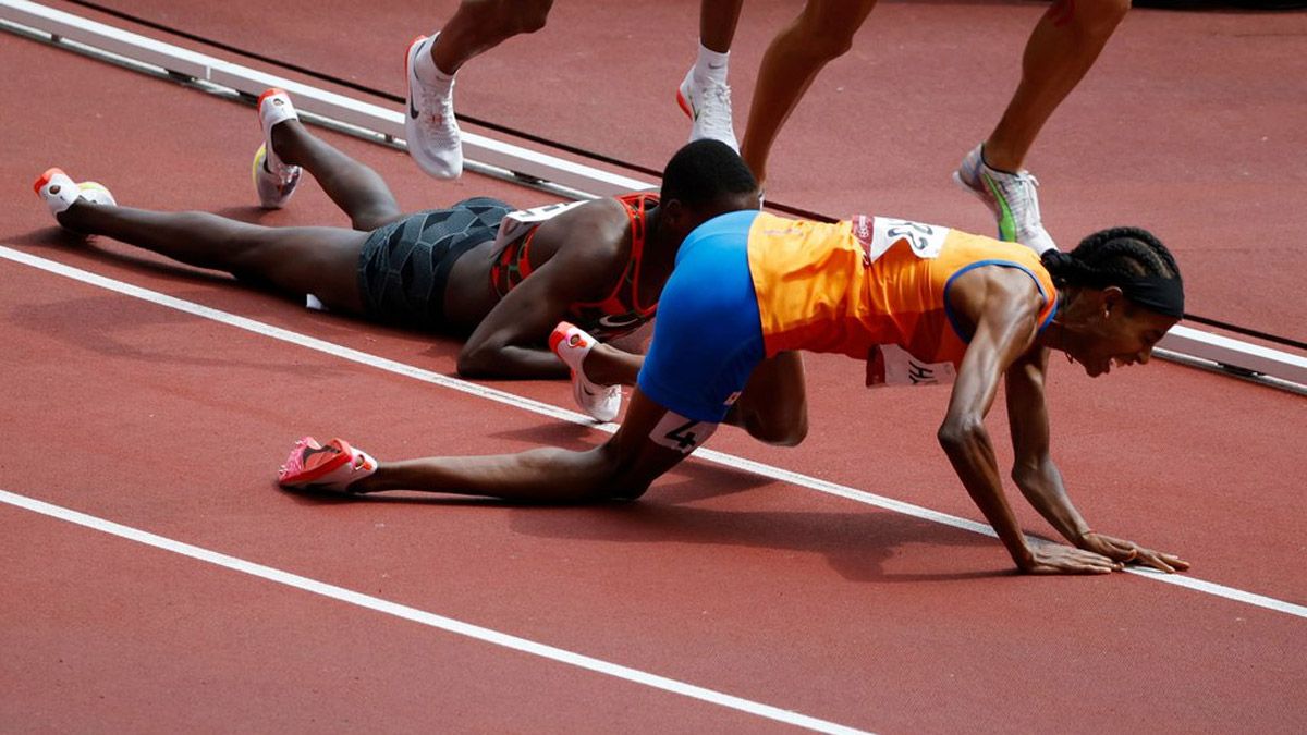 Se cayó, quedó última y logró una remontada épica para ganar