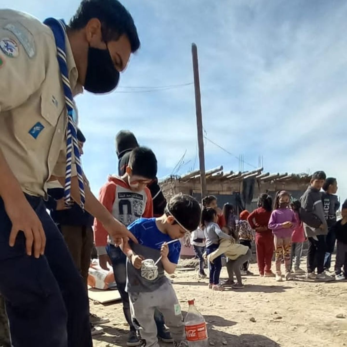 Dentro del Programa Zonal de Involucramiento Comunitario de los scouts, una de sus ramas, denominada Involucrados, se apoya a comedores infantiles en los barrios más humildes de Mendoza.