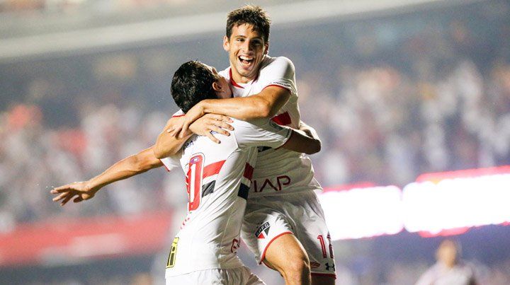 Calleri le hizo dos goles a River y ya sueña con la Selección