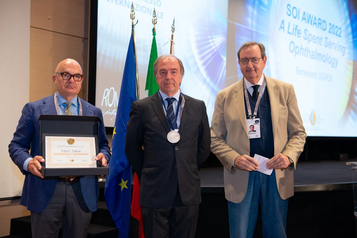 El oftalmólogo Roberto Zaldivar dio una clase magistral sobre cirugía refractiva y el éxito del lente fáquico intraocular (ICL) desarrollado por él, que se usa hoy en el 90% de los casos para corregir miopías altas en todo el mundo.