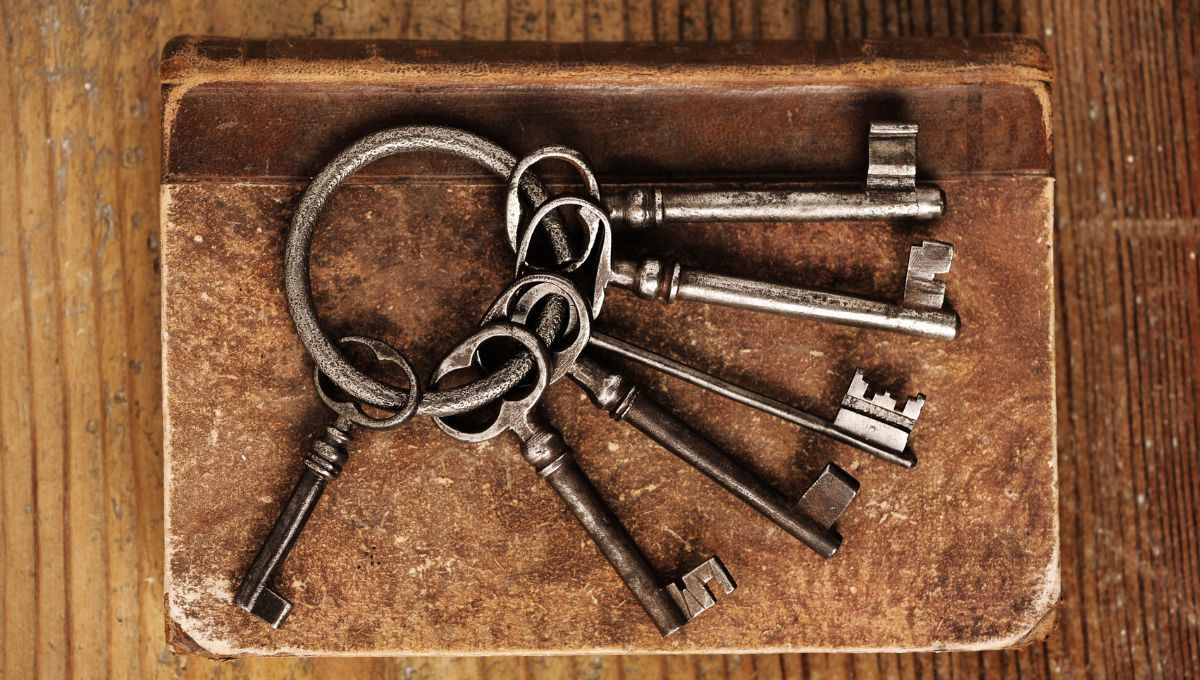 Las llaves viejas pueden convertirse en hermosos adornos navide&ntilde;os.&nbsp;