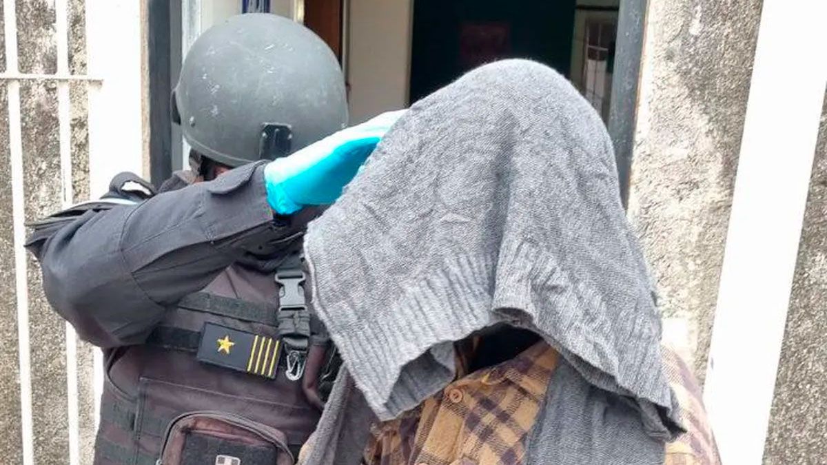 En el hecho detuvieron a un joven de 25 años que tenía en su poder 105 gramos de marihuana.