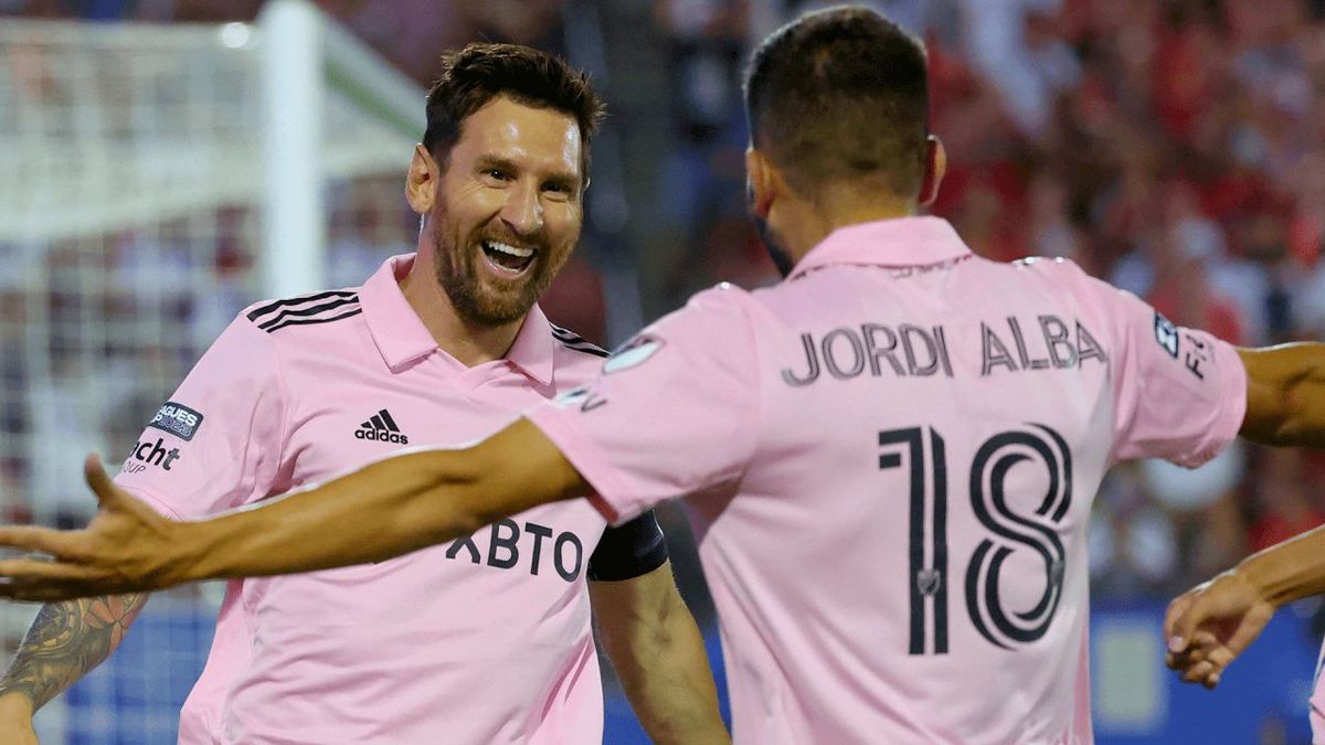 Messi y un saludo muy especial.