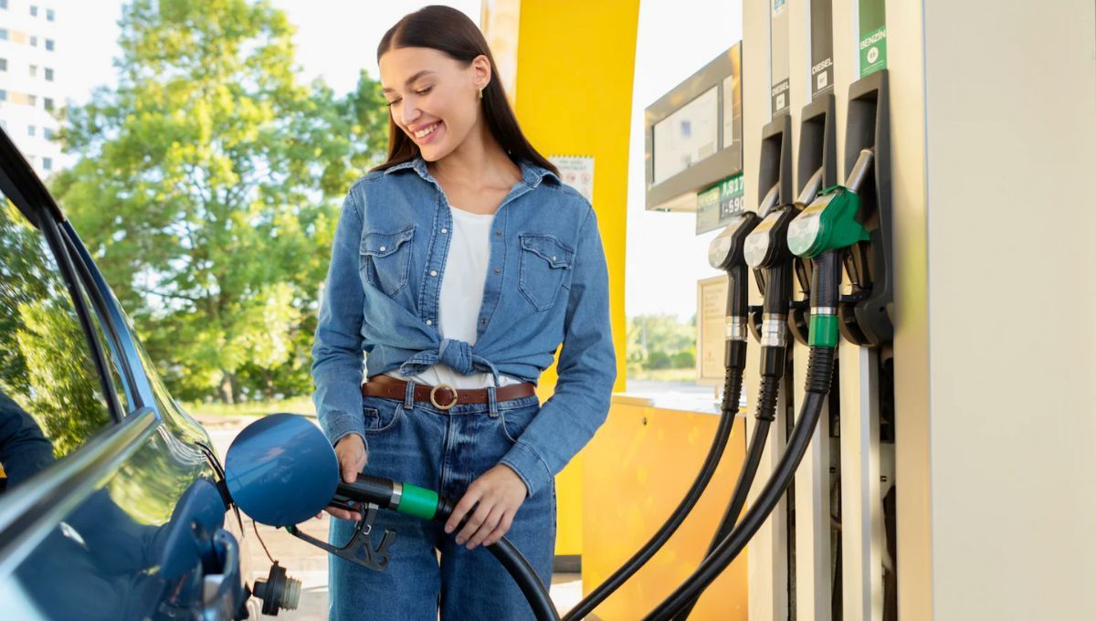 Cómo ahorrar combustible en viajes largos: consejos para no sufrir las vacaciones