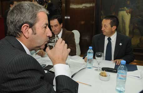 Cobos reiteró su respaldo a Jaque por la promoción: Creo que actuó bien