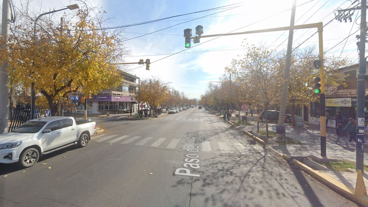 Delincuentes asaltaron a un hombre con una picana eléctrica para robarle su moto en Godoy Cruz