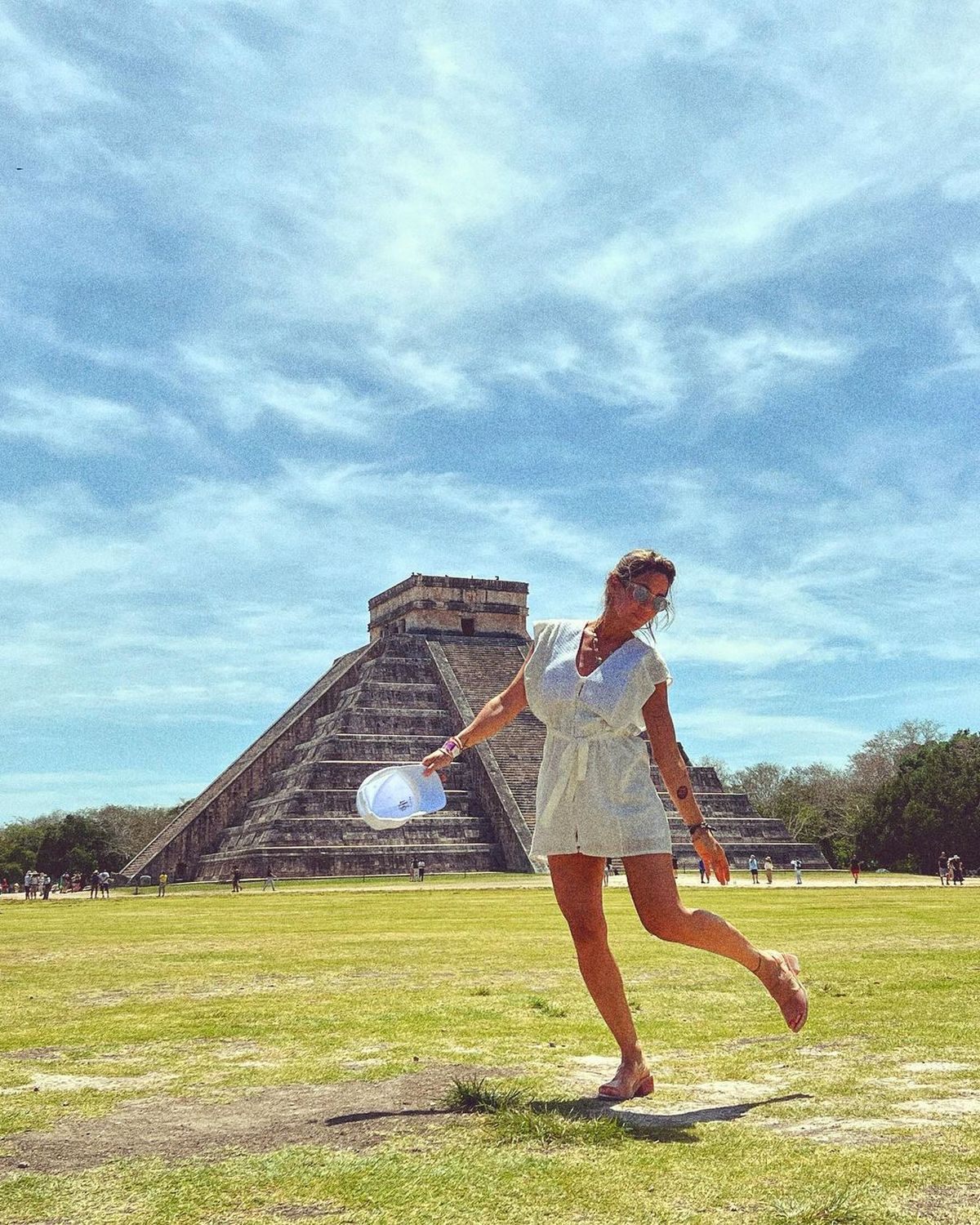 La actriz y ex jurado del Bailando recorrió las pirámides de Chichén Itzá.