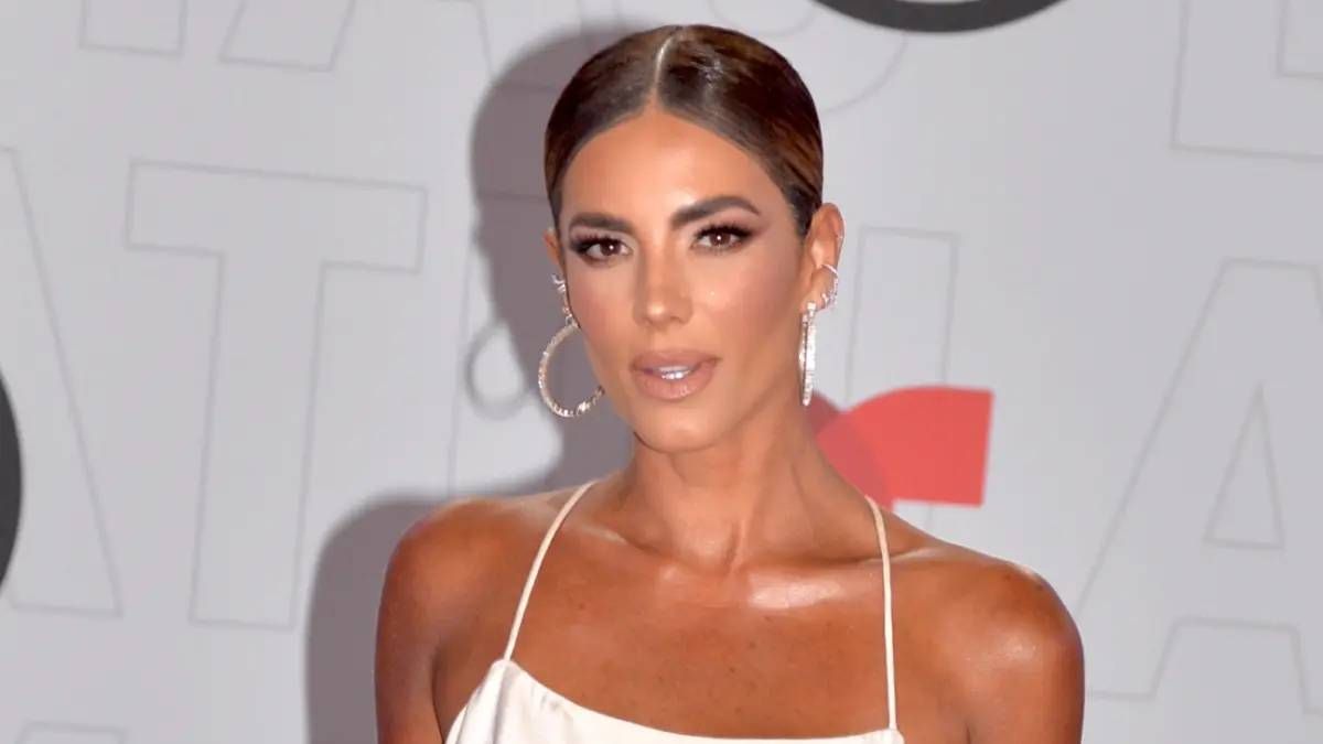 Gaby Espino, protagonista de Jugar con fuego, miniserie subida de tono de Netflix.