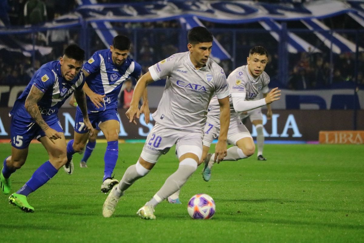 Godoy Cruz no pudo con Vélez en el estadio José Amalfitani Godoy Cruz no pudo con Vélez en el estadio José Amalfitani