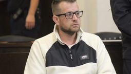 Omar Poblete (36) fue declarado culpable por un jurado popular y condenado a prisión perpetua por el crimen de su concuñada, Morena Bissotto, y herir al bebé de ella.&nbsp;