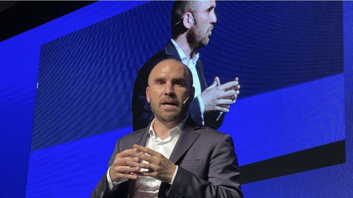 En medio de las renuncias, Martín Guzmán dijo que 