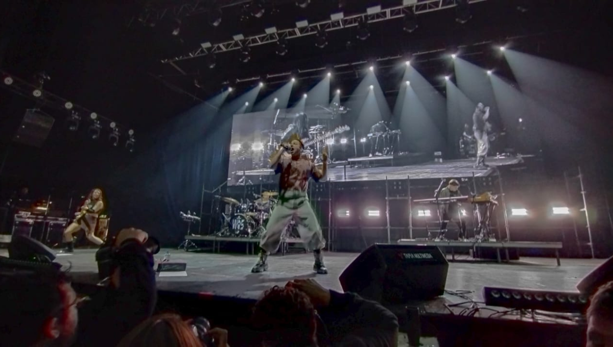 Wos hizo explotar el Stadium Arena Maipú con un recital para grandes y chicos.