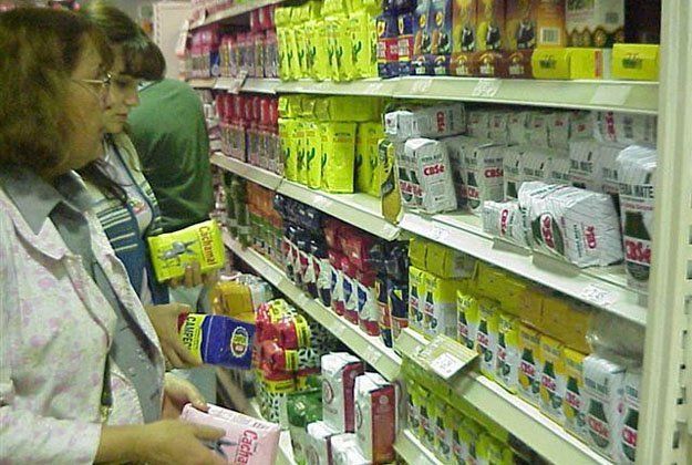 Un 0800 contra la yerba cara