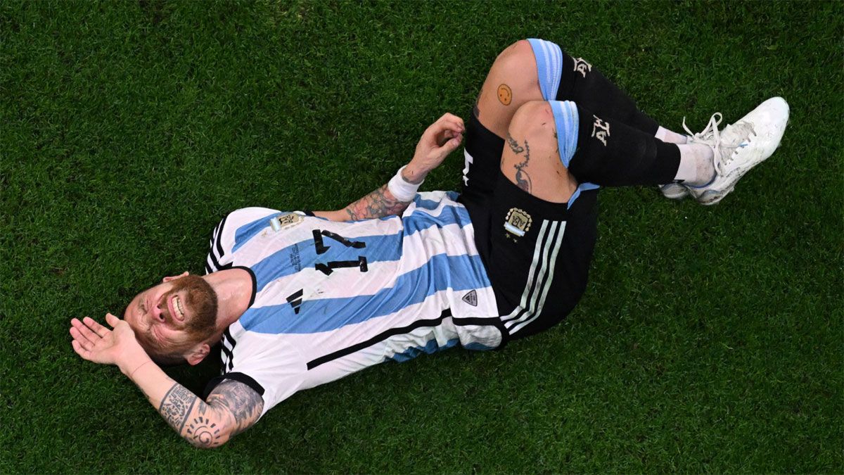 El Papu Gómez deberá pasar por el quirófano y se perdería los amistoso de marzo con la Selección argentina.