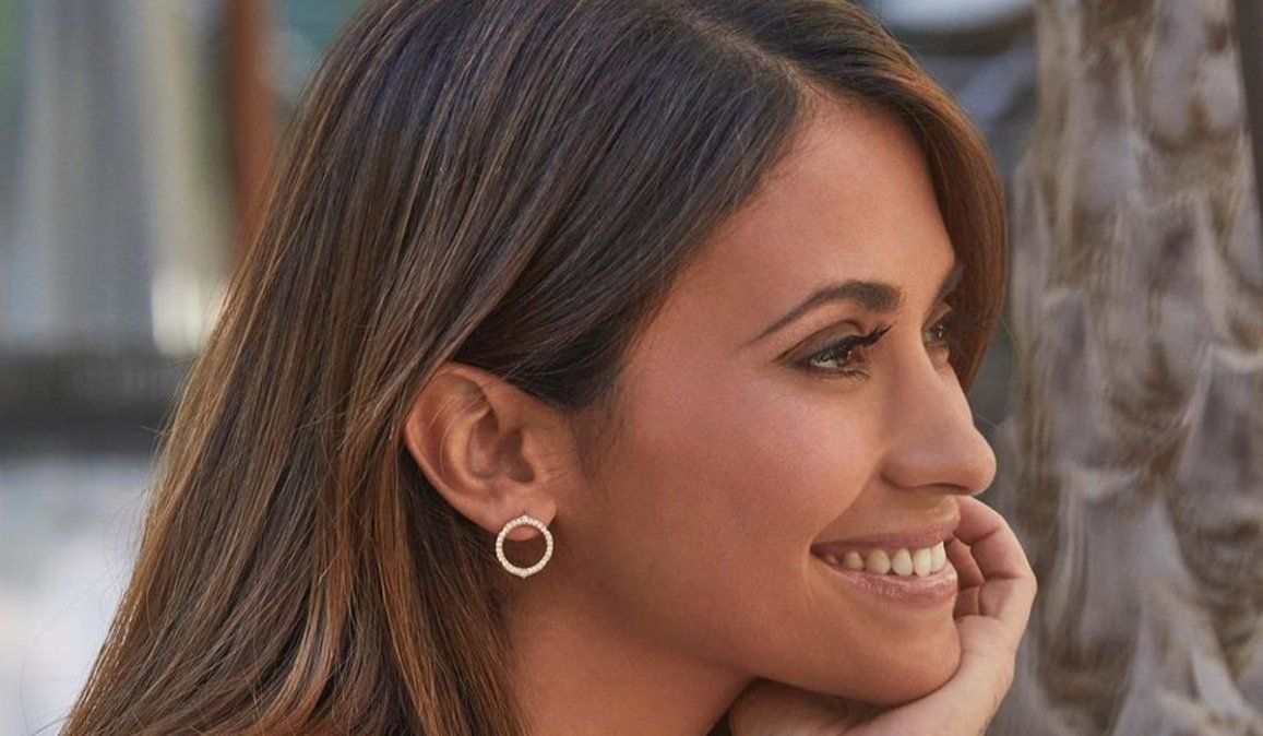 Diosa. Antonela Roccuzzo se la jugó por el boxeo y hace un mes que se entrena en su mansión de Barcelona