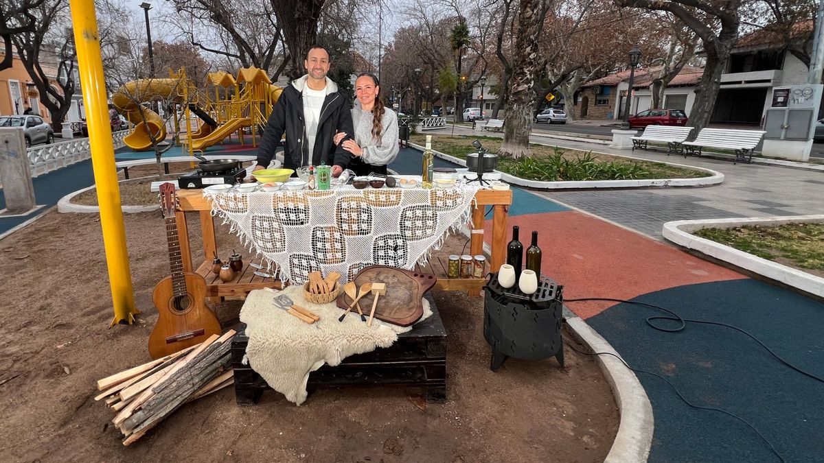 Nacho Molina y Romi Terranova, de Un bocado, presentan la receta de pan nube con palta y huevo poché. Nacho Molina y Romi Terranova, de Un bocado, presentan la receta de pan nube con palta y huevo poché.