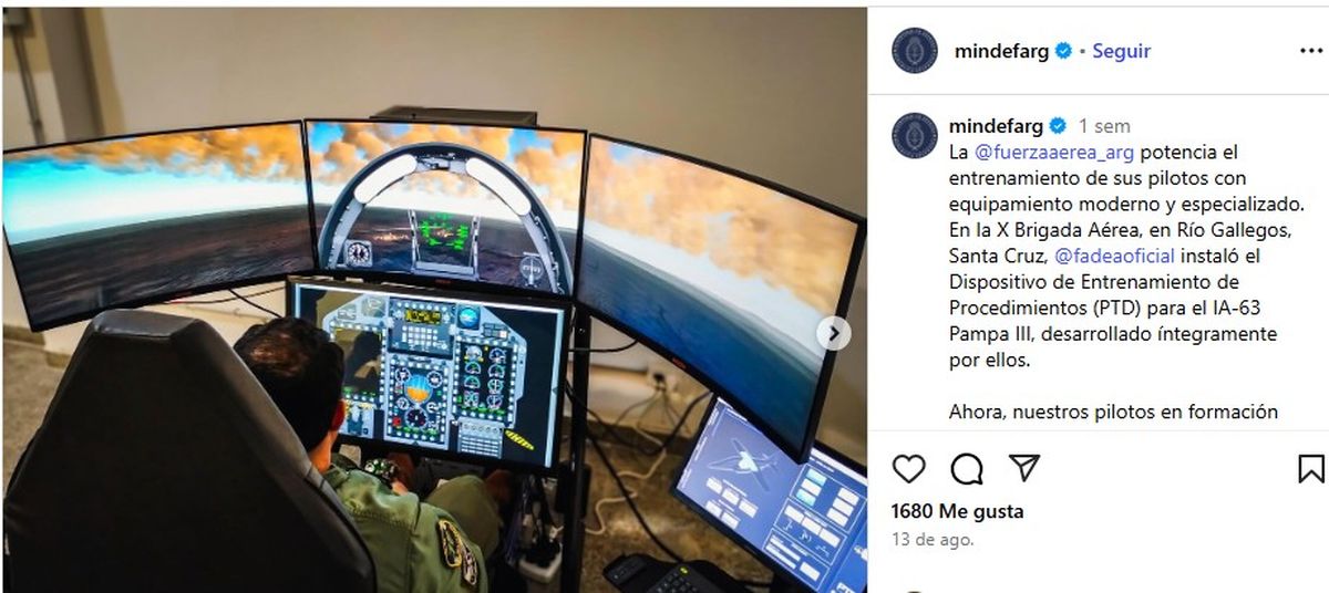 En Instagram, el Ministerio de Defensa anunció el uso de los simuladores como un logro, cuando la tecnología empleada es para gamers. En Instagram, el Ministerio de Defensa anunció el uso de los simuladores como un logro, cuando la tecnología empleada es para gamers.