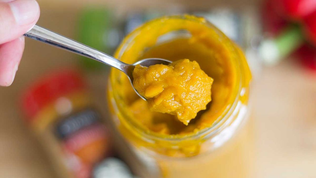 El caldo de verduras concentrado es una pasta de vegetales cocidos con sal que se puede conservar en frascos en el congelador. Foto: gentileza ociomagazine. El caldo de verduras concentrado es una pasta de vegetales cocidos con sal que se puede conservar en frascos en el congelador. Foto: gentileza ociomagazine.