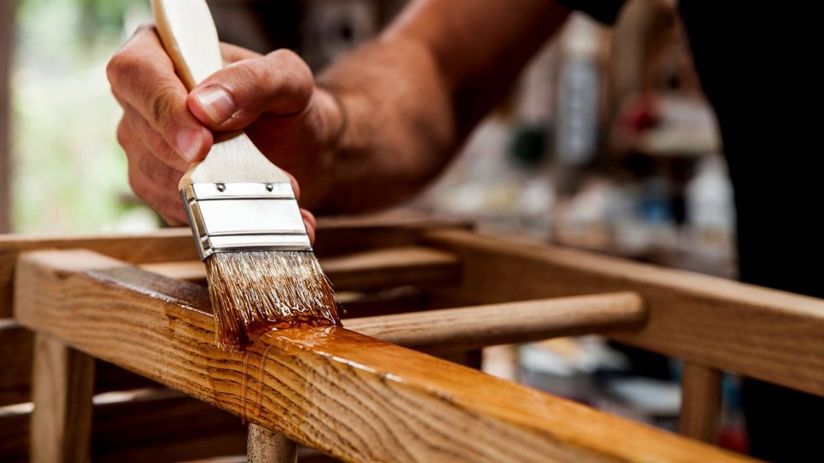 Cómo hacer tu propio barniz casero para salir de apuros: apto para cuadros y manualidades