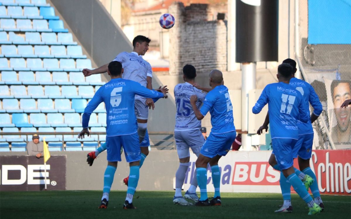 Defensores Unidos: Ganó en casa y se subió a lo más alto del Clausura