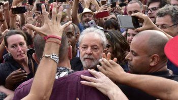 Lula saludó a la militancia y denunció a 