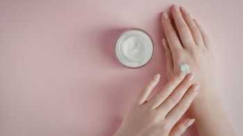 Cómo hacer una crema de manos reparadora y casera: paso a paso Cómo hacer una crema de manos reparadora y casera: paso a paso