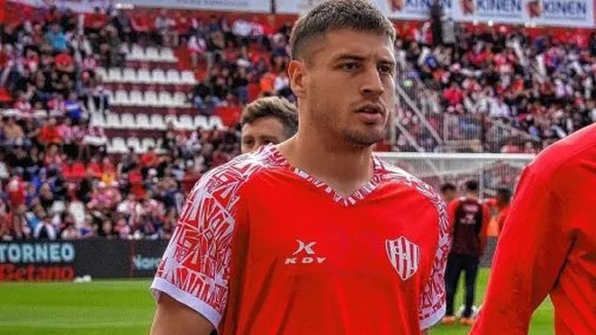 El defensor Francisco Gerometta, de Unión de Santa Fe, es unos de los jugadores que podría venir al Lobo. El defensor Francisco Gerometta, de Unión de Santa Fe, es unos de los jugadores que podría venir al Lobo.
