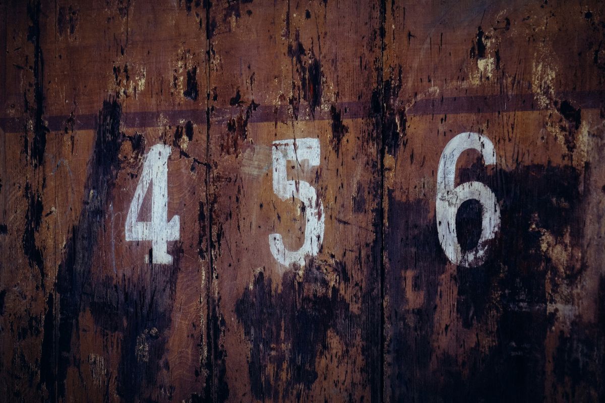 Presta atención a los números de la suerte de hoy. Presta atención a los números de la suerte de hoy.