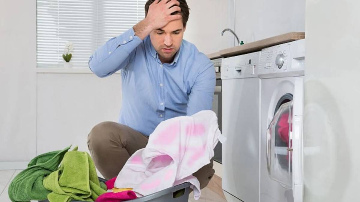 Para que tu ropa se mantenga en perfecto estado y sin correr el riesgo de que se destina, prueba estos trucos caseros de limpieza. Para que tu ropa se mantenga en perfecto estado y sin correr el riesgo de que se destina, prueba estos trucos caseros de limpieza.