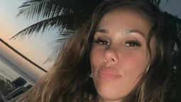Desde Hawai, Barby Silenzi se suma a la microbikini taparrabos en clave neón ultra XS