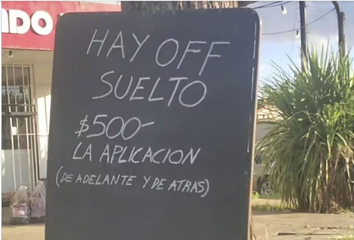 Repelente fraccionado. Un comerciante cobra $500 la aplicación de repelente para los mosquitos. Repelente fraccionado. Un comerciante cobra $500 la aplicación de repelente para los mosquitos.
