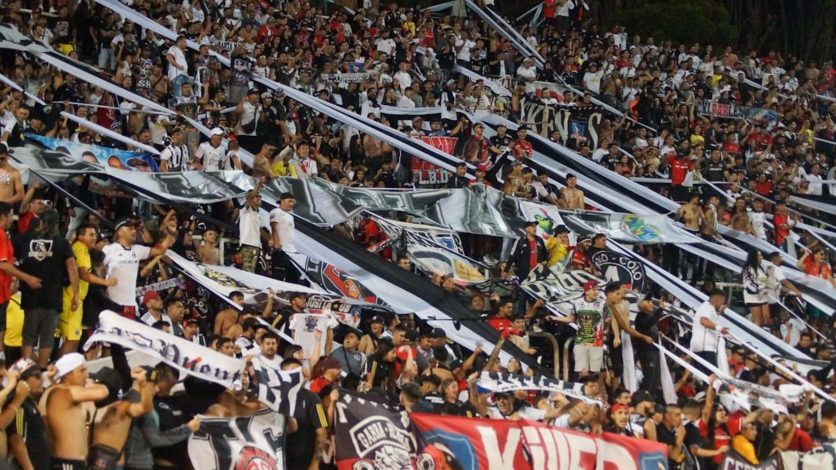 Son más de 15 mil chilenos que regresarán a su país tras la llegada a Mendoza para el encuentro entre el Colo Colo y Godoy Cruz por la Copa Libertadores.