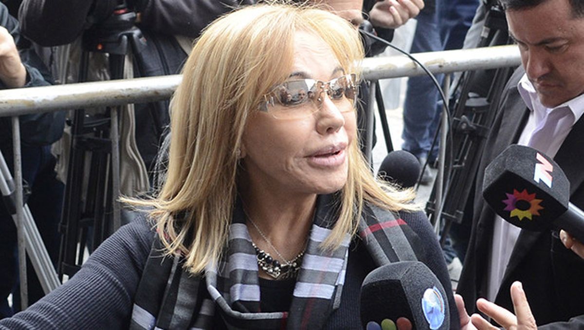 Zulema, viuda de Menem, también cobra una pensión.