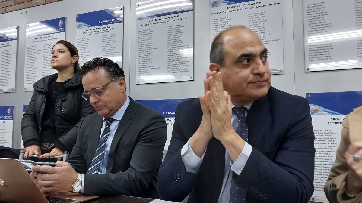 Adaro manifestó que el diálogo en la Corte había fracasado y que por eso no pudieron establecer un proyecto de consenso. Estuvieron de acuerdo en la necesidad de modificar cómo funciona el máximo tribunal.