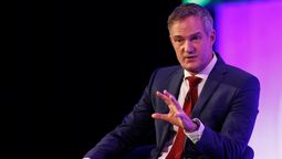 Peter Kyle, ministro del Reino Unido, pidió a la FIFA que investigue a la Selección argentina por la bandera que reivincidó la soberanía argentina sobre Malvinas.&nbsp;