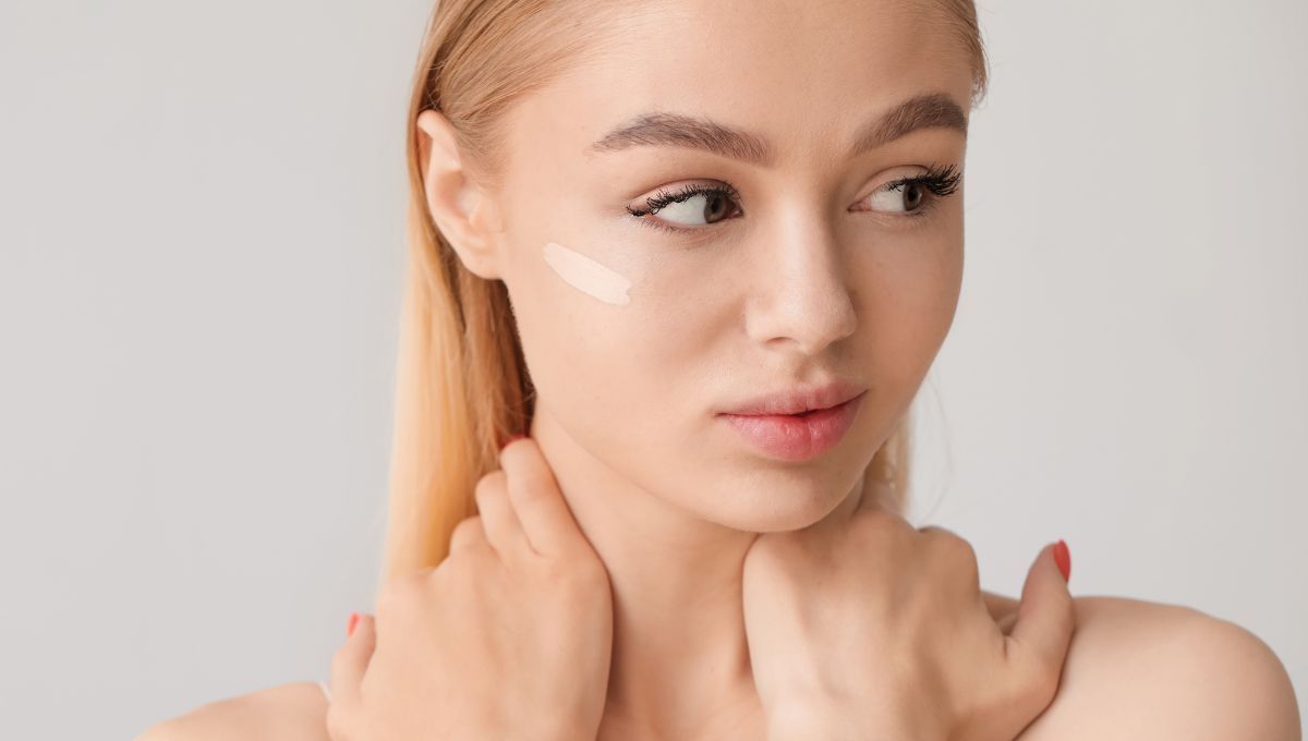 Base de maquillaje. Base de maquillaje.