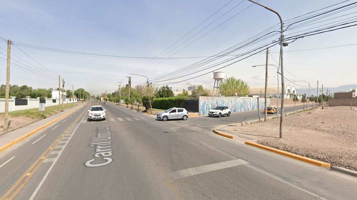 Dos motochorros acorralaron y asaltaron a una mujer que estaba con su bebé de 9 meses.