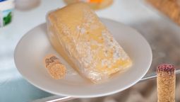 Guardar un corcho junto al queso dentro de la heladera: por qué recomiendan hacerlo y para qué sirve